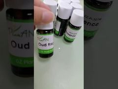 Esencia de Fragancia Ariel Eco Friendly para Suavizante y Detergente para Ropa Concentrada  Exhibición