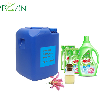 Huele como un desinfectante de manchas, fragancia, detergente para ropa, aceite esencial con extracto de hierbas.